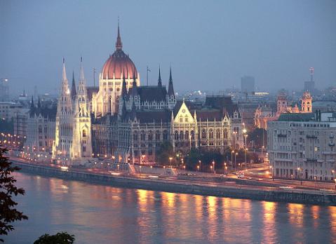 754Budapest y un recorrido por el Danubio