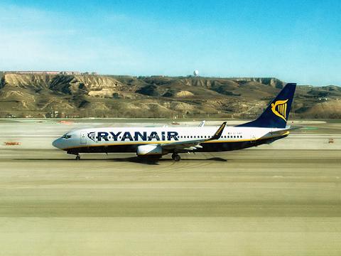 Nuevas rutas de Ryanair desde Alicante y Valencia