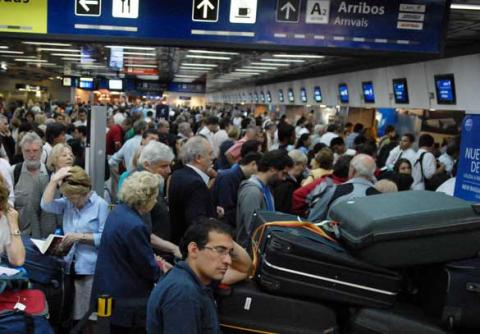 2271Nuevas demoras en el aeropuerto de Buenos Aires