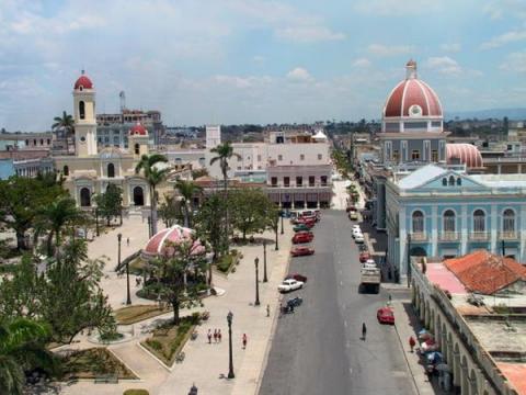 2299Cuba ofrece turismo de salud