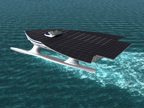 2613El mayor barco solar del mundo atraca en Barcelona