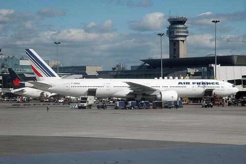 2771Hoy de nuevo un día complicado para volar a Europa por la huelga en Francia