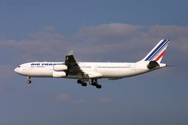 Un A340 vuela sin 30 tornillos Air France tuvo un avión en mal estado volando