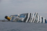 Ha terminado la extracción de carburante del Costa Concordia