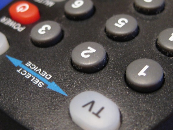 fotografia de un control remoto