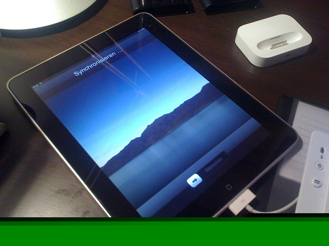 iPad con aplicaciones para viajeros