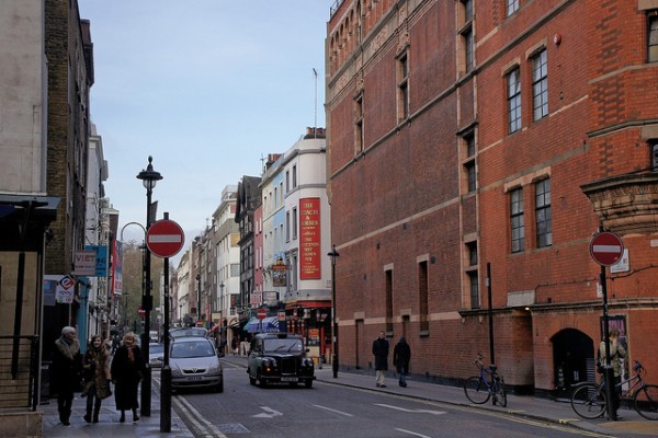 Nuevos hoteles de Londres, Miami, Perú imagen de una calle londinense