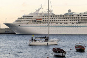 10889Así empezaron el año los cruceros